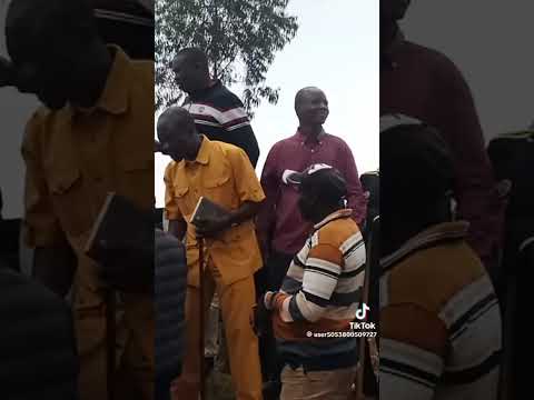 Kitayama ameita @⁨~Mwise Mwerah⁩  kumbaff tena 😂😂