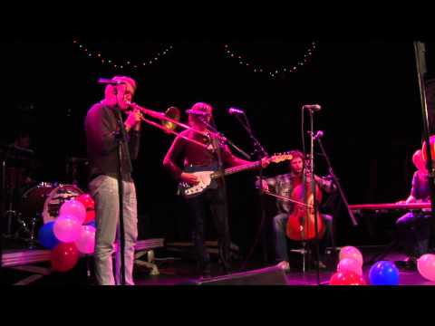 Helgi Valur and The Shemales - Selflessly