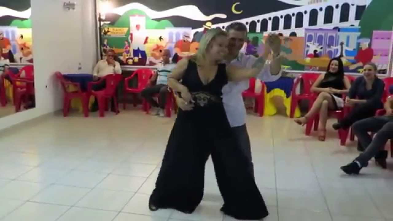 Niver Cris Sodré