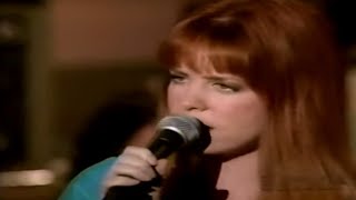 Joy Lynn White — "Love Me Like A Man" — Live