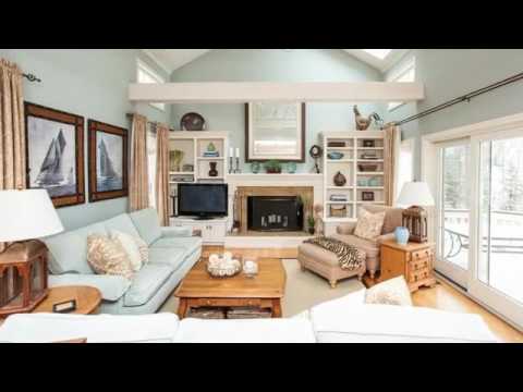 260 Wellesley Avenue, Wellesley, MA - Listed by Debi Benoit