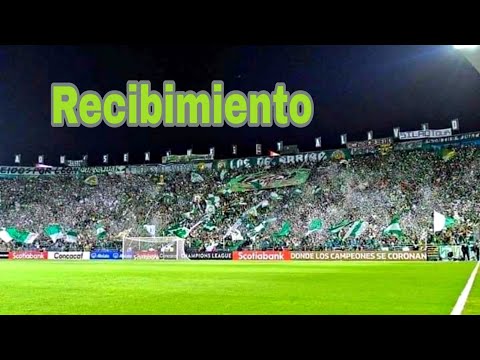 "Recibimiento / Los de arriba" Barra: Los Lokos de Arriba &bull; Club: León