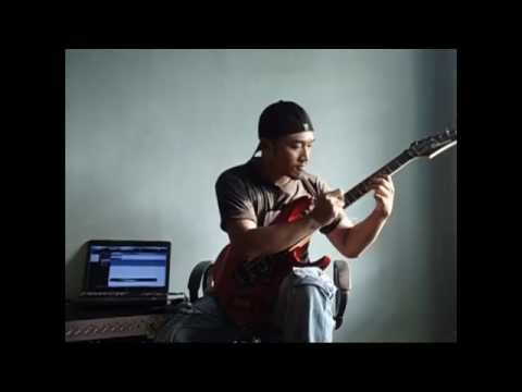 FLYING WITH IBANEZ INDONESIAN GUITAR CHALLENGE 2014 - HERMAN LASO