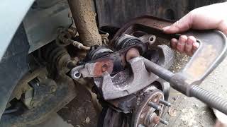 2005 Ford Five Hundred front brake pad replacement