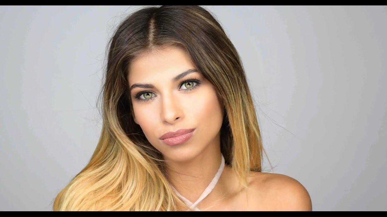 Elena Jones