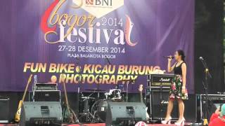 Download lagu Haruskah Ku Mati-Marya Genova at Ulang Tahun Jurnal Bogor 281214 mp3