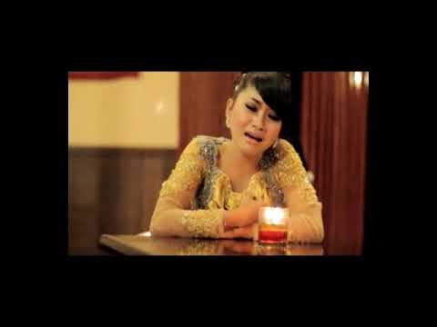Mia Ardella - Hujan Cimata (cover version)