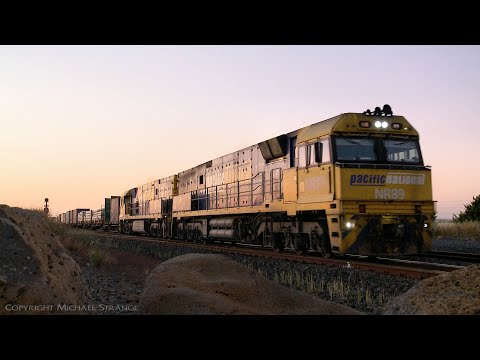 1PM5 Pacific National Container Train - PoathTV Australian Railways