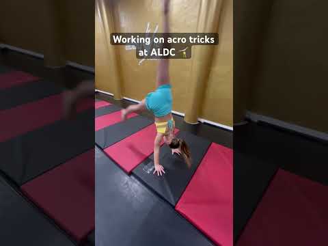 Acro class at ALDC LA 🤸 #dance #acro #aldc #dancemoms #dancevideo