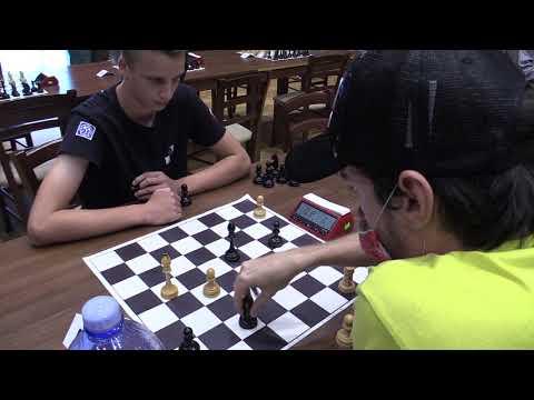 11.5. Števík Patrik - Garban Mário ½ - ½