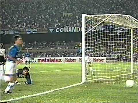 1995: Cruzeiro 1x0 Colo-Colo