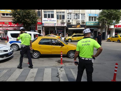 Korsan taksi, polisin denetimine takıldı (Son Dakika Haberler)