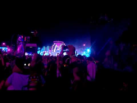 Tiesto with John Legend Singing Live- All Of Me (Tiesto Remix) EDC Las Vegas 2016
