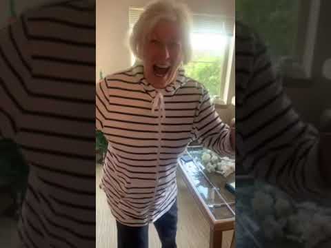 5/1/2022 Bringing my mother a new cat,sweet Diva￼￼