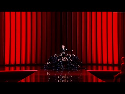 Maléna Performing "Flashing Lights"  as a special guest on National Selection of Eurovision 2025