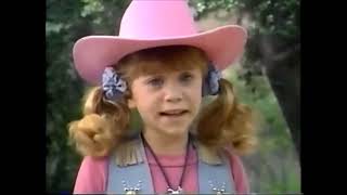 Mary-Kate and Ashley Olsen Singing to &quot;Way Up in A Tree&quot;