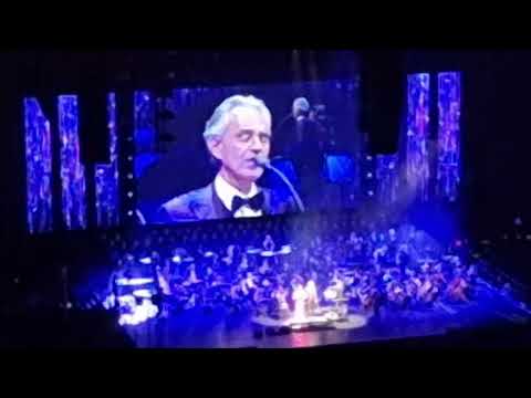 Andrea Bocelli 💞 Nicole Scherzinger * Can't Help Falling In Love * London O2 Arena 01.10.2022 *