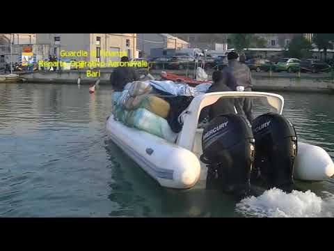 Maxi sequestro di marijuana al largo di Mola