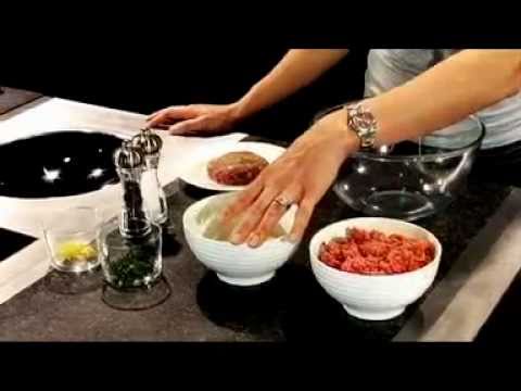 Lunch Recipe: Lamb Burger with Avocado and Chilli Jam