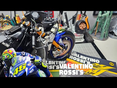 Build Valentino Rossi's YZR-M1 Motorcycle - Pack 15 - Stage 69-73