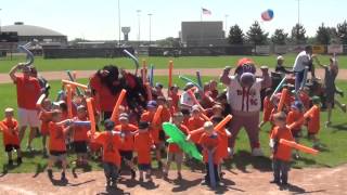 preview picture of video 'Charlotte Tee Ball Camp 2013 Harlem Shake'