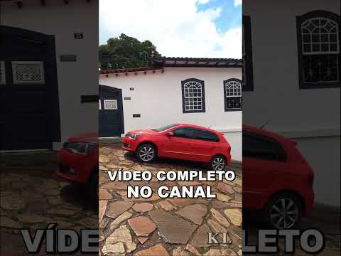 Parece uma viagem no tempo… e é em Minas Gerais 🏘️🏍️