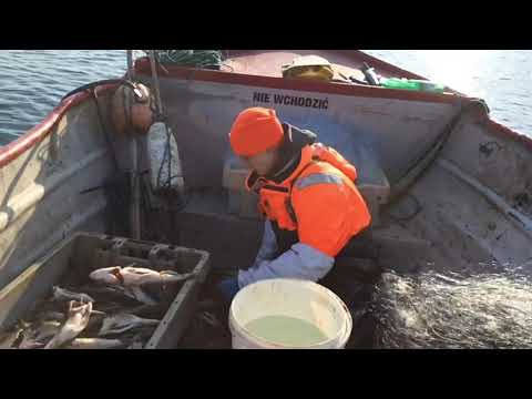 Dąbki plaża kutry rybacy dbk3