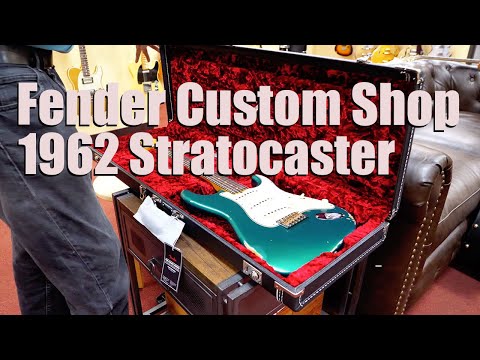 Fender Custom Shop 1962 Stratocaster in British Racing Green