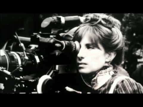 Barbra Streisand  " Yentl promo clip "