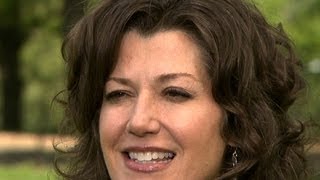 Amy Grant returns to spotlight after a decade