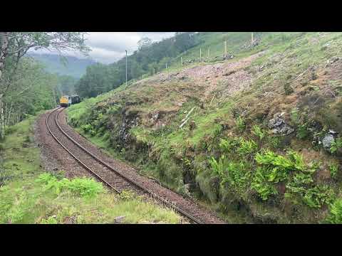 37116 & 37025 (shut down) stagger to Glen Douglas 6K20 Crianlarich to Millerhill on 14th June 2020