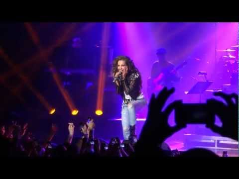 Thalia - No Me Ensenaste, Medley, "Viva Tour" The Wiltern Theatre, Los Angeles
