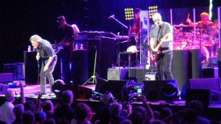 THE WHO "Bargain" 5-24-15 Mohegan Sun, Uncasville CT Pete Townshend