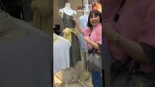 พาส่องเทรนต์เสื้อผ้า พร้อมคำนวณราคาส่งสดๆหน้างานที่ตลาดเสื้อผ้าเกรดไอจี