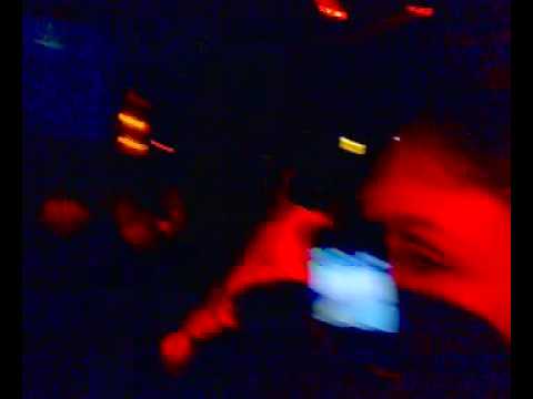 oscar de rivera rebentando space!!!.mp4