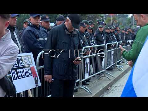 FAX NEWS: SAHIT DOLLAPI RIKTHEHET NE PROTESTE