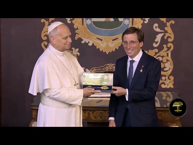 Madrid entrega su Llave de Oro al papa León XIV