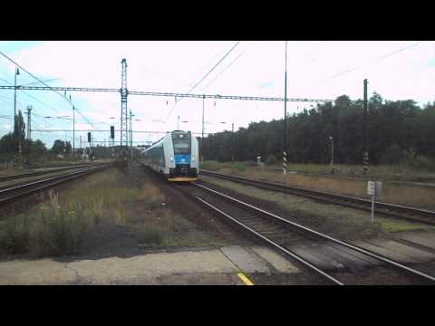 Příjezd vlaku Os 6820 (ČD 440.005) - Most, 28. 6. 2013