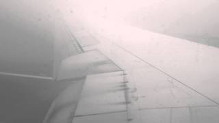 preview picture of video 'Landing in Dense Fog at CDG Airport in Paris'