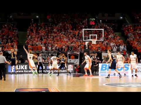 Instant-Highlights: Viertelfinale 4 Ulm - ALBA 89:95
