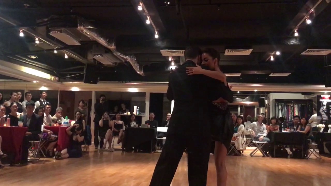 Maxim Gerasimov y Maria Vasilera-Marionva at Hong Kong Grand milonga 2017 -3/4