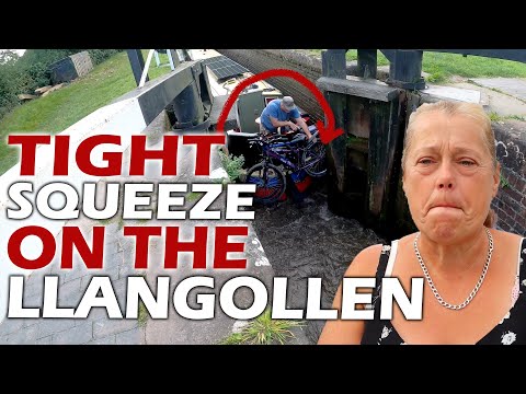 102 - A Tight Squeeze In Our 70ft Narrowboat On The First Cruise Up The Beautiful Llangollen Canal