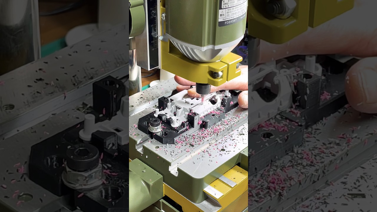 ミニ四駆シャーシ底面をカットした🇮🇹🇸🇬#mini4wdcustom #にわとり #ミニ四駆 #tamiya #niwatoriracing