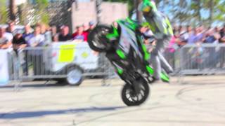 Safaree's Vlog (Bike stunts)