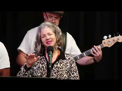 Set Me Free (LIVE) | Gina René & The Core Band | Gina René