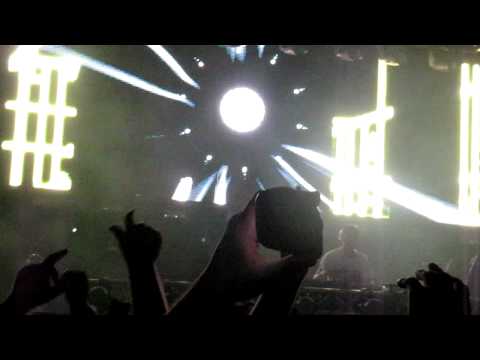 Tiesto @ SOLAR SUMMER FESTIVAL 2011 - Cacao Beach - 04 - Traffic