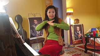 Bel canto tecnica Italiana 🍀&quot; Finché Impariamo di aprire la gola , la bocca è semi chiusa ☺