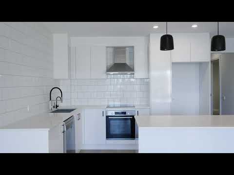 9/112 Stanhill Dr, Chevron Island (Auction Video)