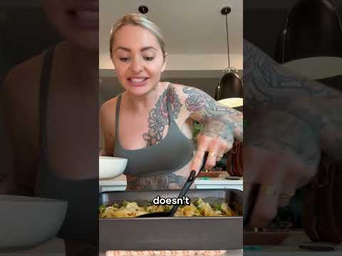 The viral Trader Joe’s dumpling bake.. but lemme show you how to make it macro friendly 🔥