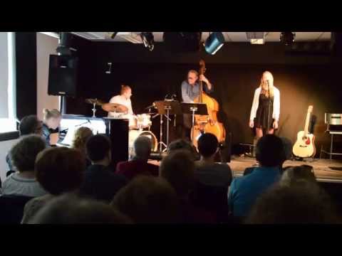 Felicia Cronholm - Dance me to the end of love